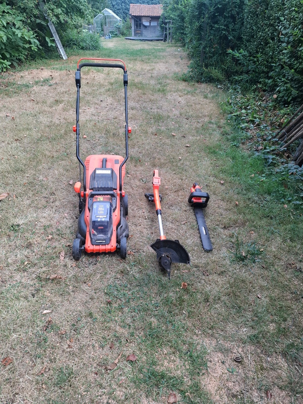 Elektrische maaier, trimmer en heggeschaar, Tuin en Terras, Ophalen