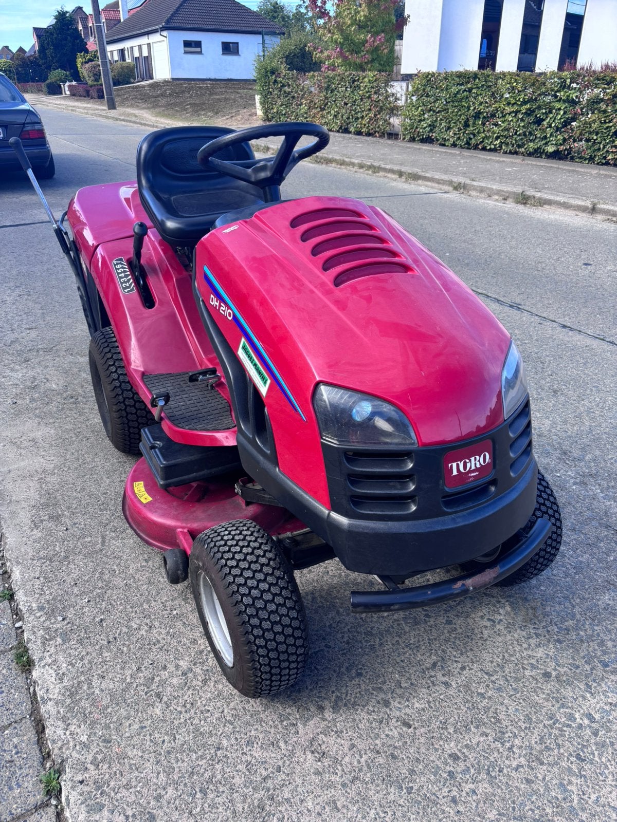 Zitmaaier Toro DH210 Hydrostatic/mulching, Ophalen, Zo goed als nieuw, Elektrische starter, 90 tot 120 cm