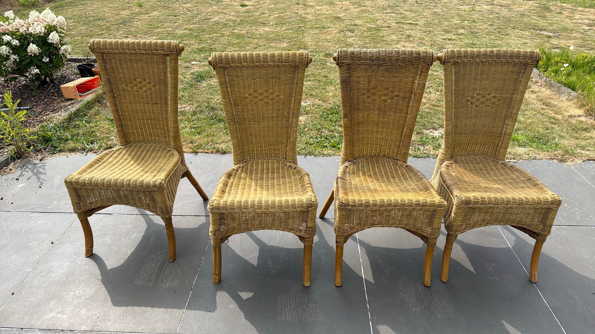 4 rieten en bamboe stoelen, Ophalen, Gebruikt