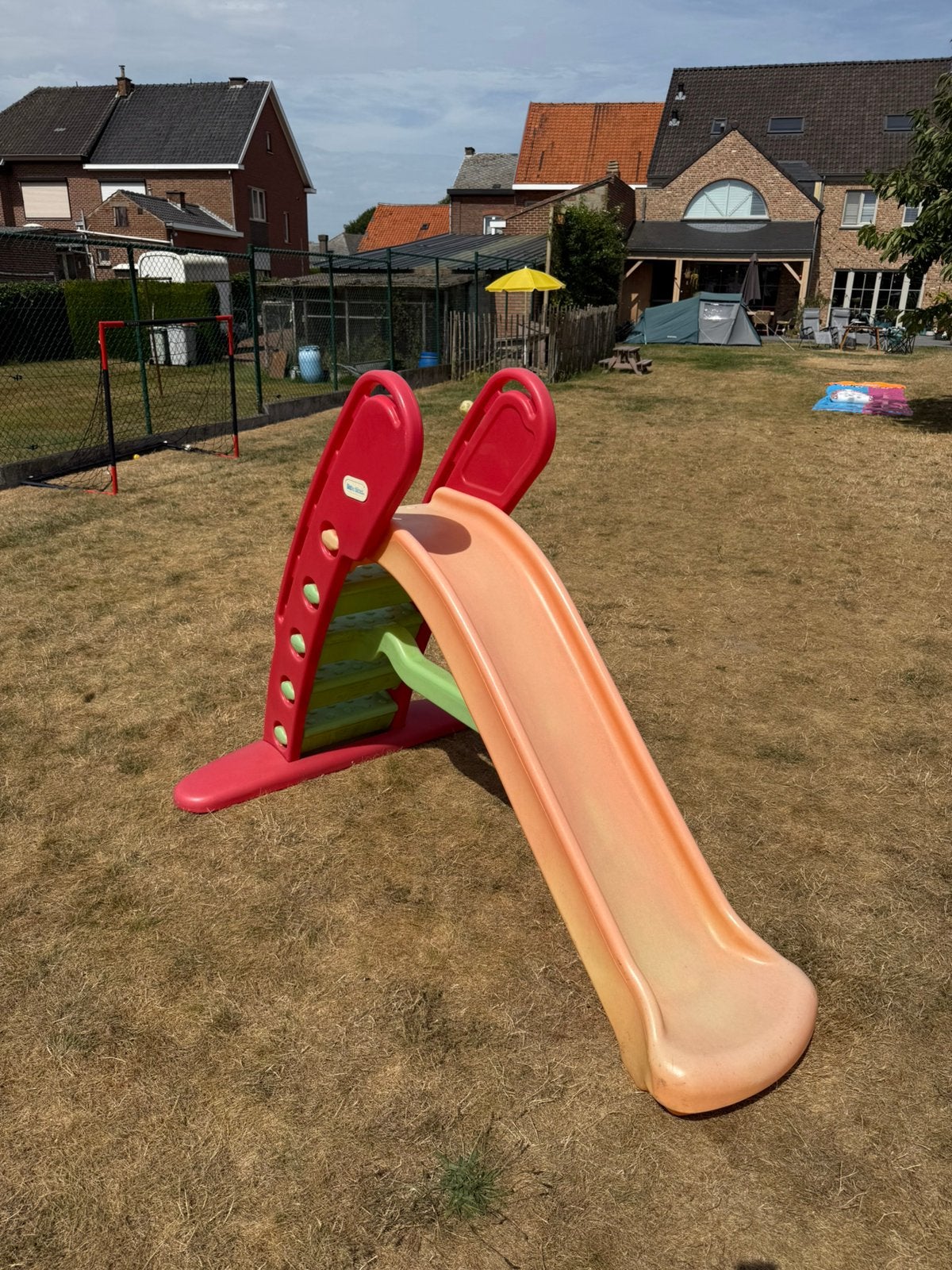 Glijbaan (kunststof), Kinderen en Baby's, Speelgoed | Buiten | Speeltoestellen, Ophalen, Zo goed als nieuw, Glijbaan