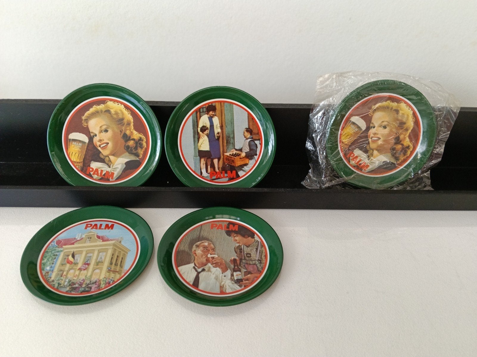 2 x 4 onderzetters onderleggers van Palm. Diam. 9 cm. Nieuw., Collections, Marques de bière, Enlèvement, Neuf, Palm