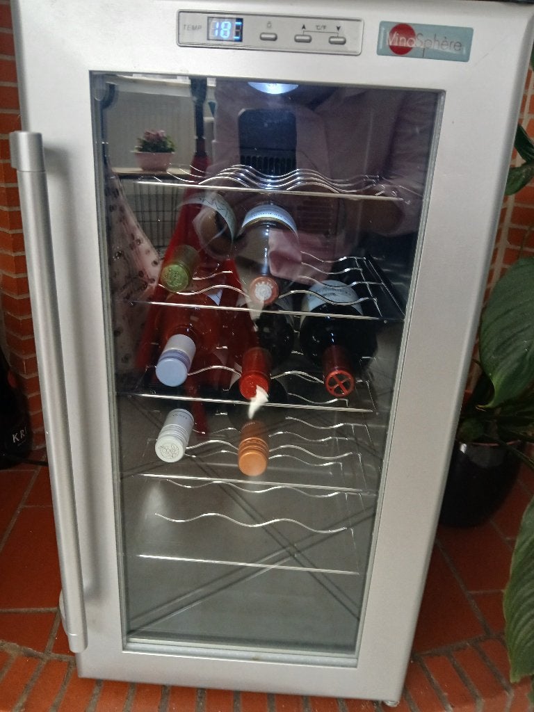 Vinosphere wijnservieskast met 18 flessen, Ophalen, Zo goed als nieuw