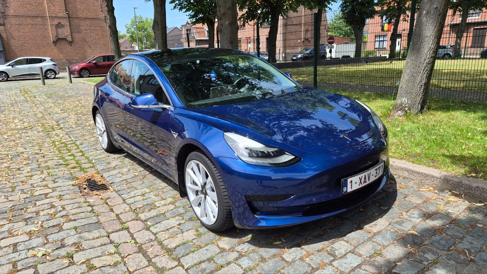 Tesla model 3 SR+ - 2019 - 111.000 KM, Auto's, Tesla, Automaat, Achterwielaandrijving, Blauw, Leder