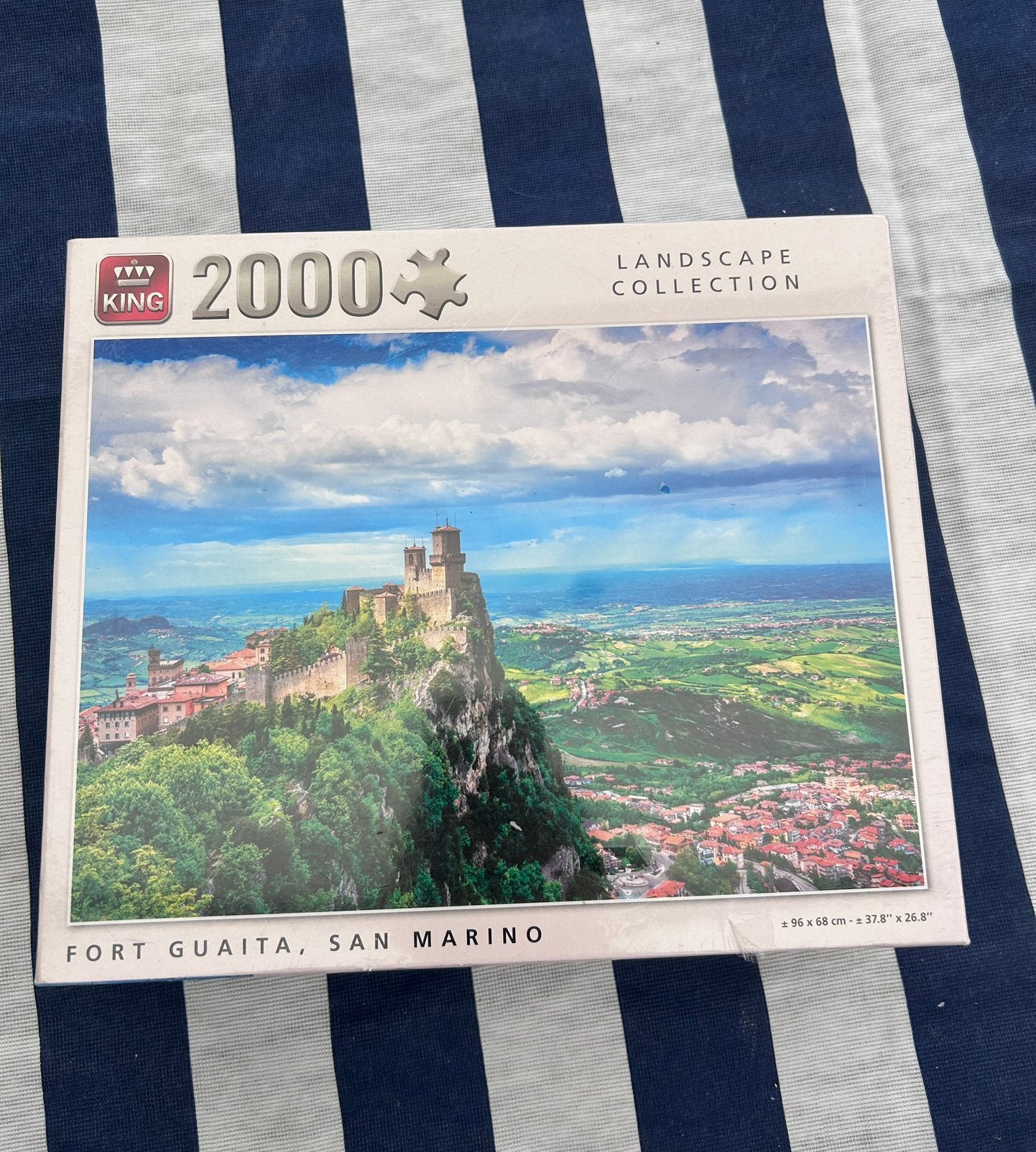 King puzzel - Fort Guaita, San Marino (2000 stukjes), Hobby en Vrije tijd, Ophalen, Meer dan 1500 stukjes, Nieuw, Legpuzzel
