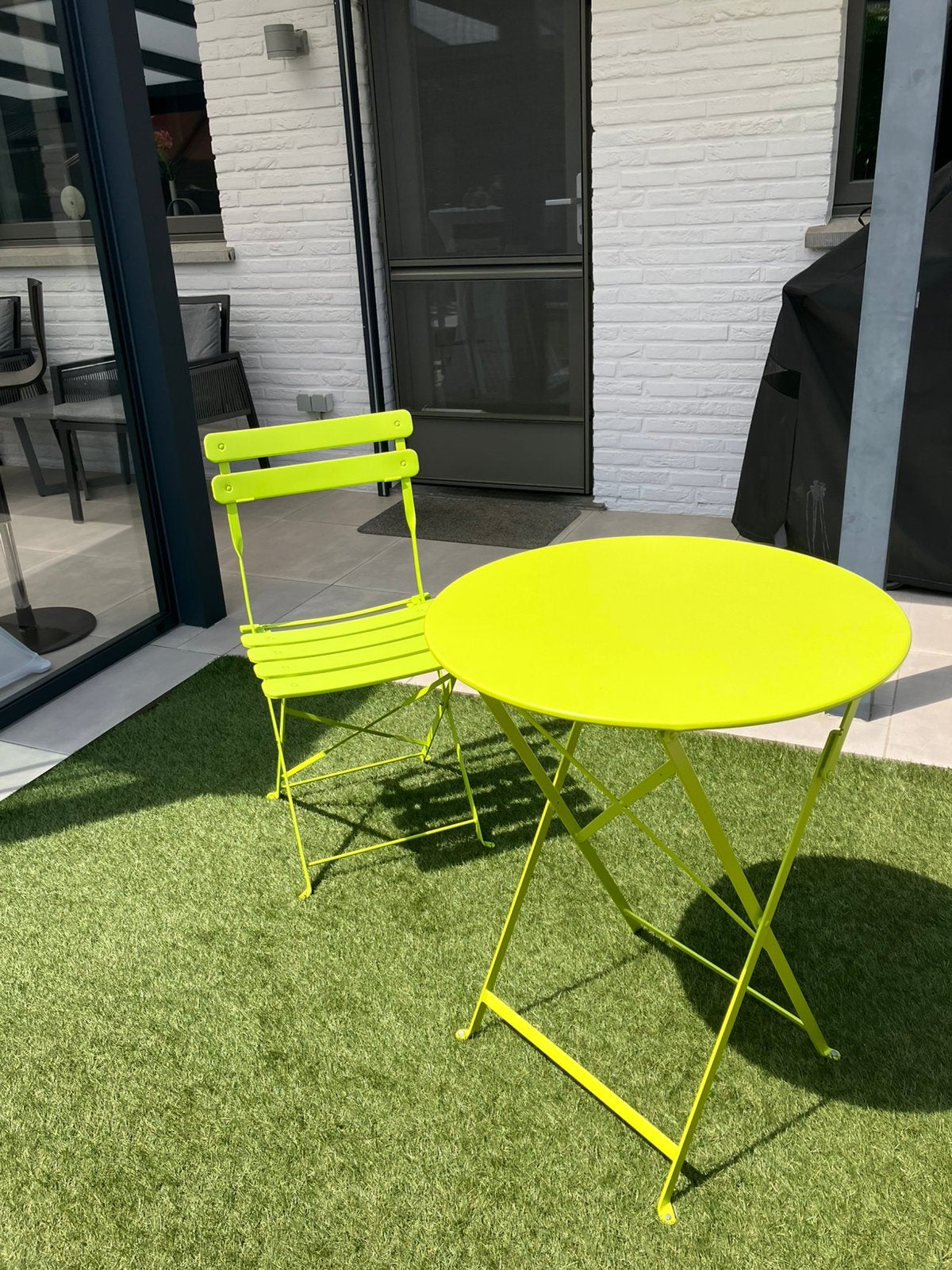 Table et chaise de bistrot, Maison & Meubles, Chaises, Autres couleurs, Comme neuf, Enlèvement, Métal