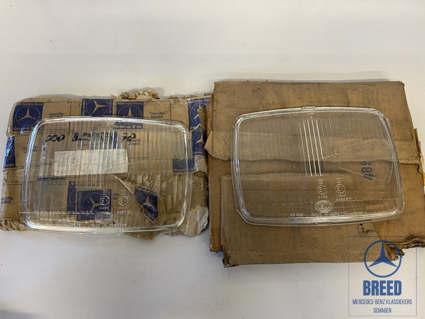 NOS koplampglas L+R Hella Mercedes-Benz W601 W602 W611 T1 TN, -, Nieuw, Ophalen of Verzenden, -