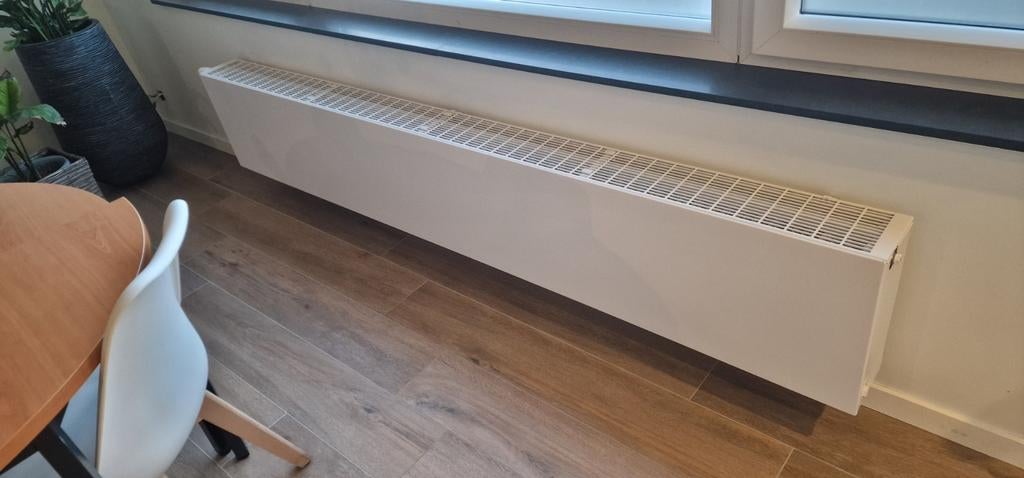 Radiator Henrad Everest Plan 4106 Watt in nieuwstaat!!!, Ophalen, Radiator