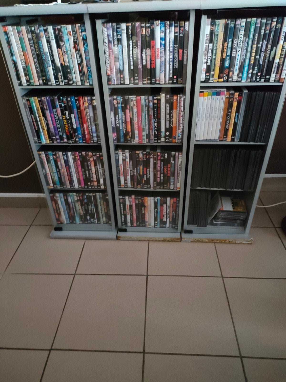DVD in kasten, Huis en Inrichting, Ophalen