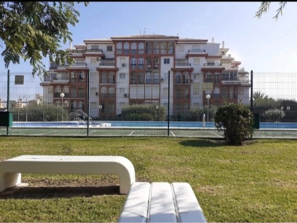 Torrevieja : prix spot en septembre - 250 €/sem -2 terrasses, Vacances, Maisons de vacances | Espagne, Propriétaire, 1 chambre