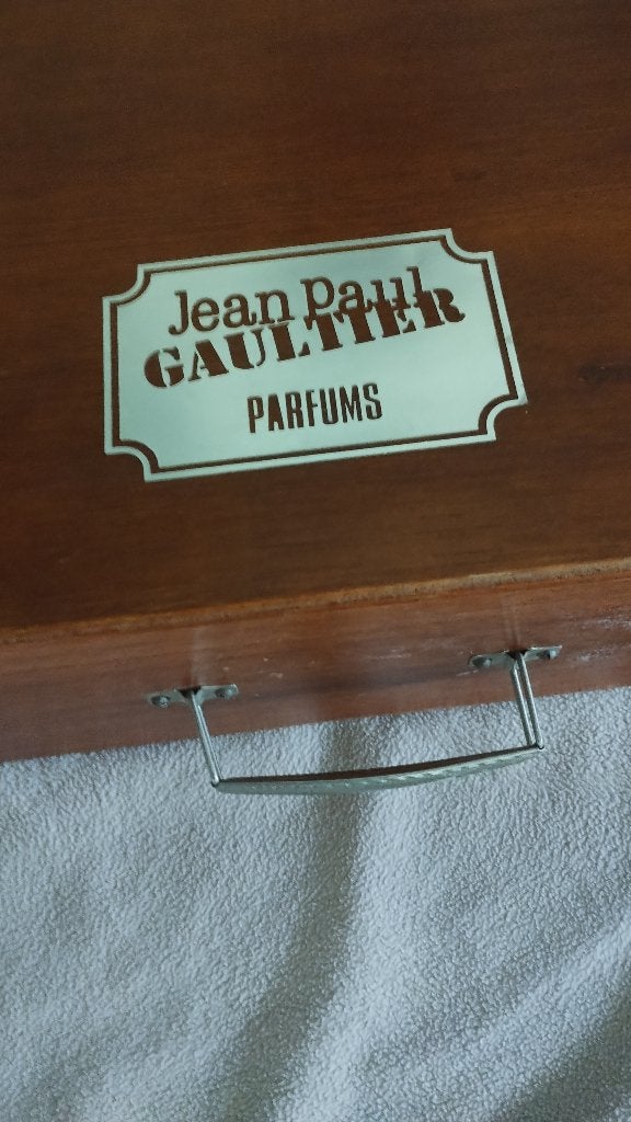 Houten koffer Jean Paul Gaultier Parfums, Ophalen of Verzenden, Gebruikt, Overige typen