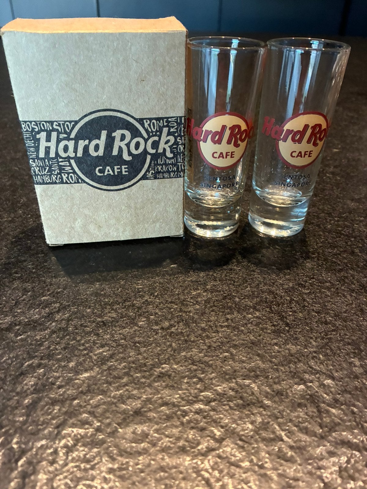 Set van 2 Hard Rock cafe Sentosa Signapore, Collections, Verres & Petits Verres, Enlèvement, Neuf