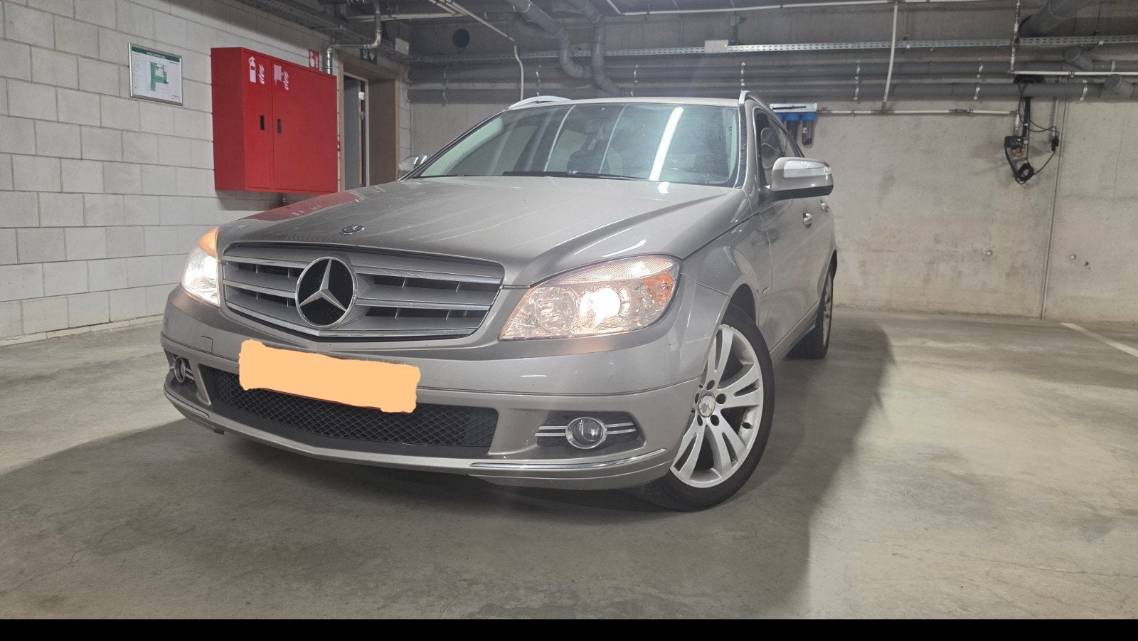 Mercedes-benz c200cdi met 230.000km 2008 model, Achterwielaandrijving, Zwart, Leder en Stof, Beige