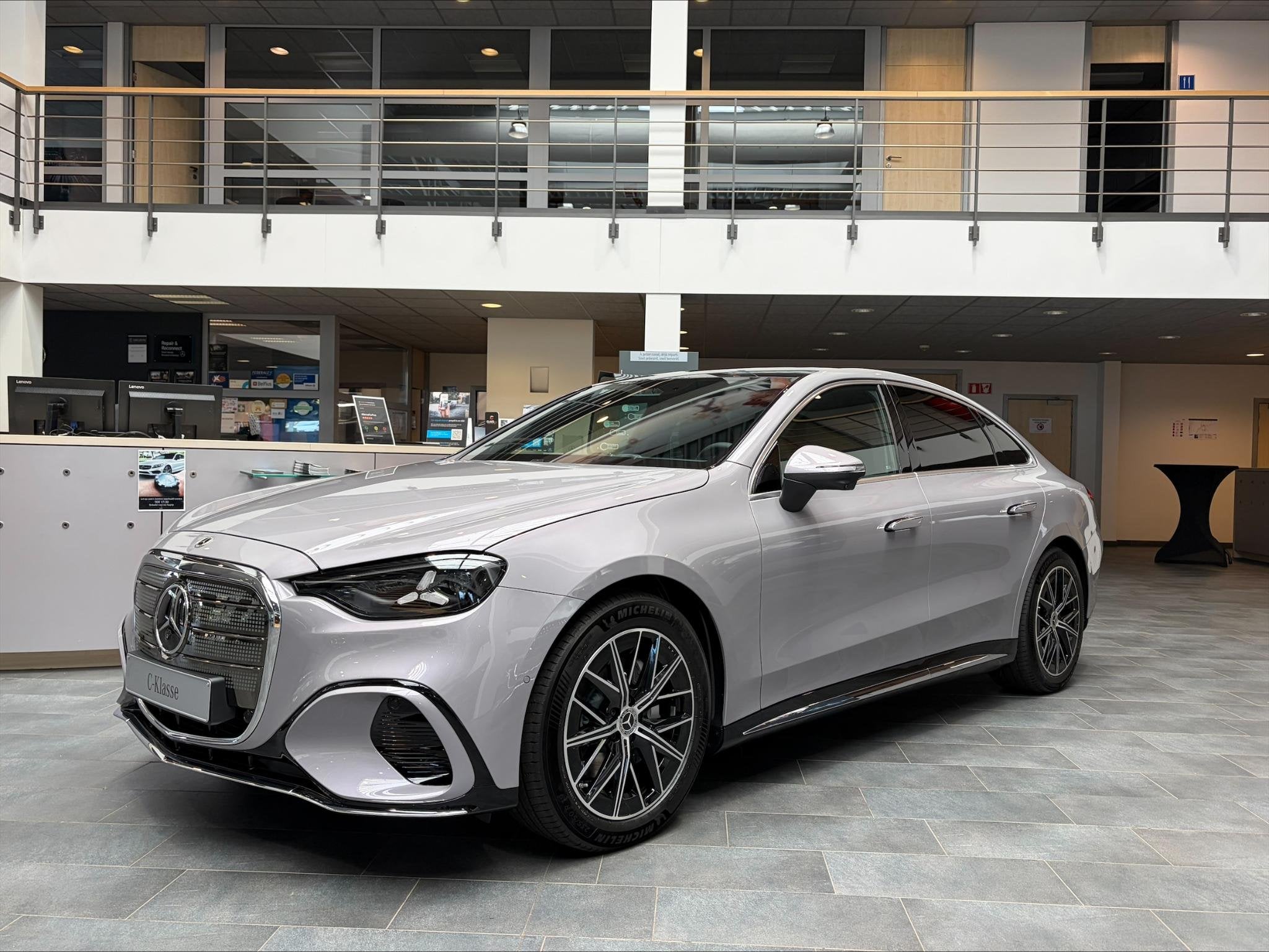 Mercedes-Benz C-Klasse C 400 4MATIC AMG Line (automatique), Autos, Argent ou Gris, Achat, 2460 kg, 4 portes