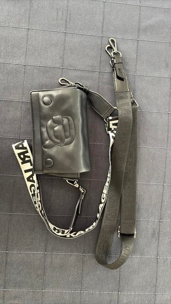 Sac karl lagerfeld kids noir, Handtassen en Accessoires, Tassen | Damestassen, Ophalen, Zo goed als nieuw, Zwart