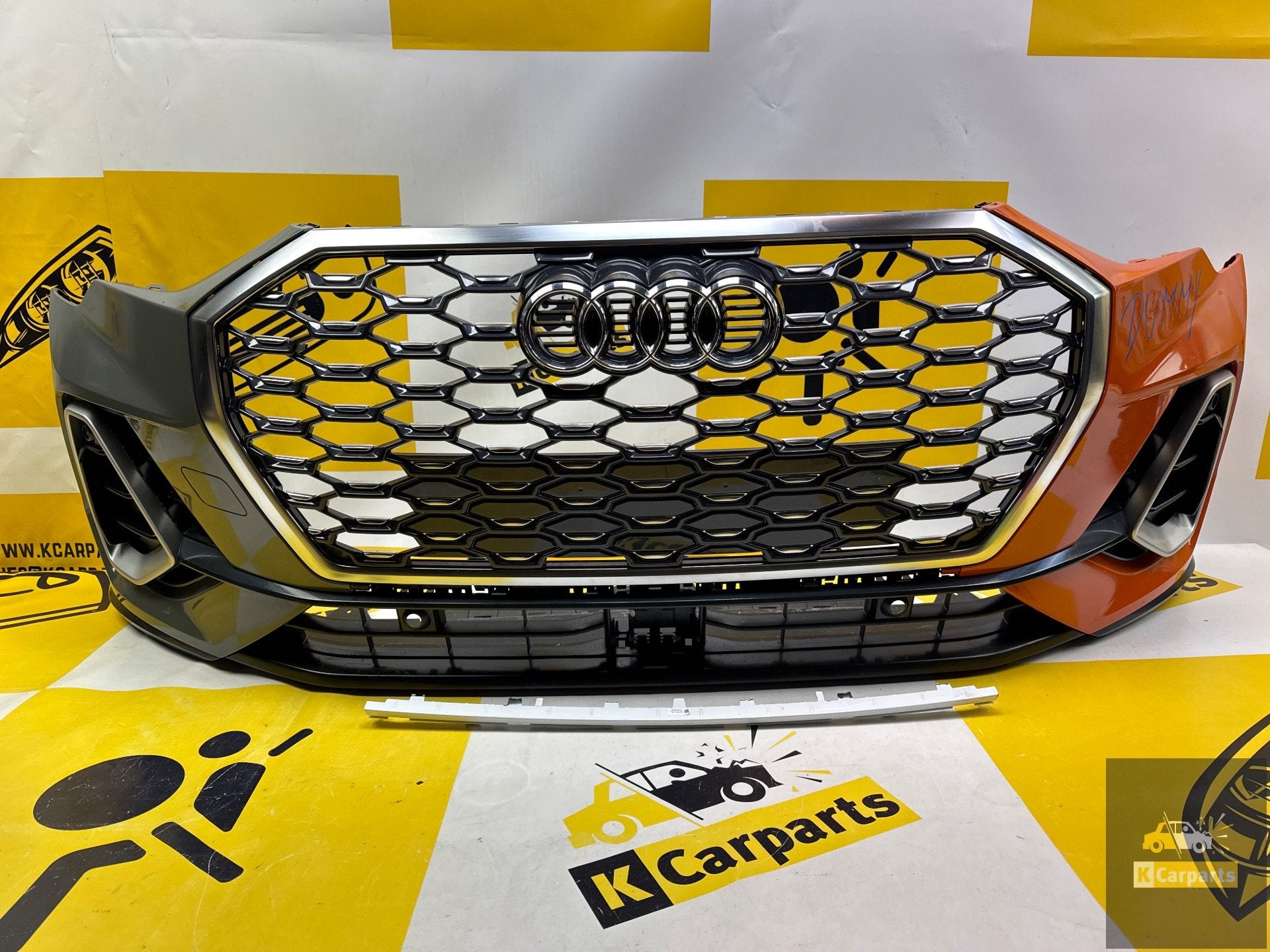 Voorbumper Audi Q3 83A F3 S-line SLINE ORIGINEEL 83A807438, Gebruikt, Voor, AUDI AG, Auto-Union-Strasse 1
85045  Ingolstadt, DE