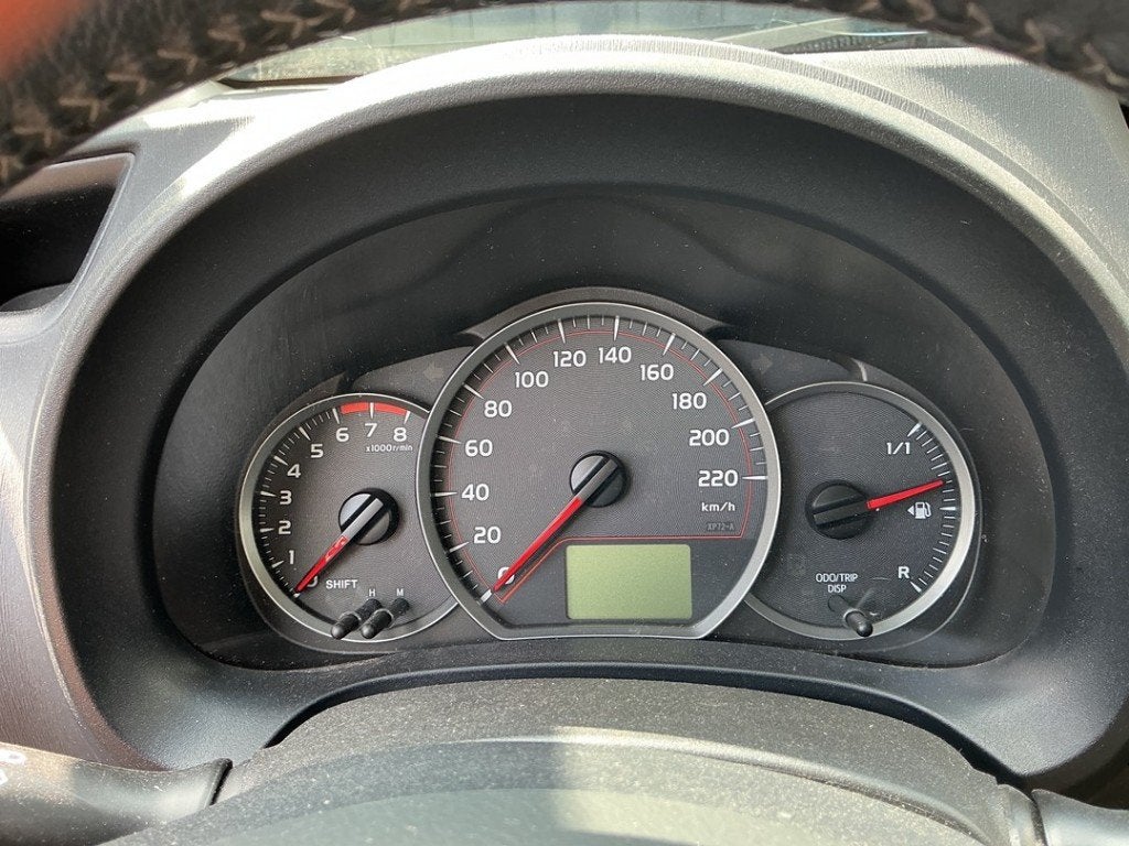 COCKPIT Toyota Yaris III (P13) (|838000DR50|), Gebruikt, Kundenbetreuung@toyota.de, Toyota, Toyota-Allee 2
50858  Köln, DE
