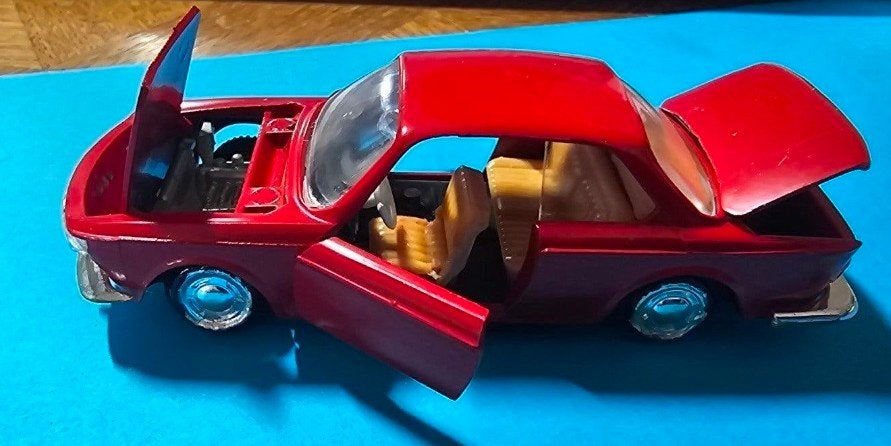 Promo chocolatée pour la BMW 2000cs Jacques, Enlèvement, Comme neuf, Voiture