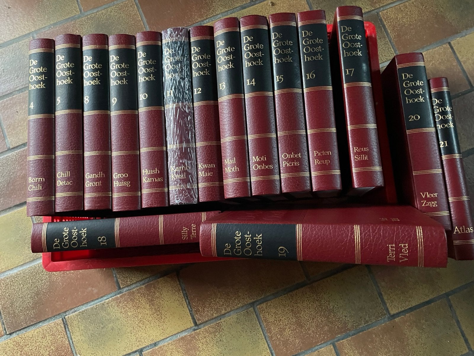 Reeks oosthoek encyclopedieën gratis, Ophalen, Nieuw