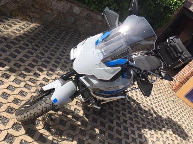 Motocyclette ZONTES 703F, Permis Moto A, Tourisme, Plus de 35 kW, Zontes
