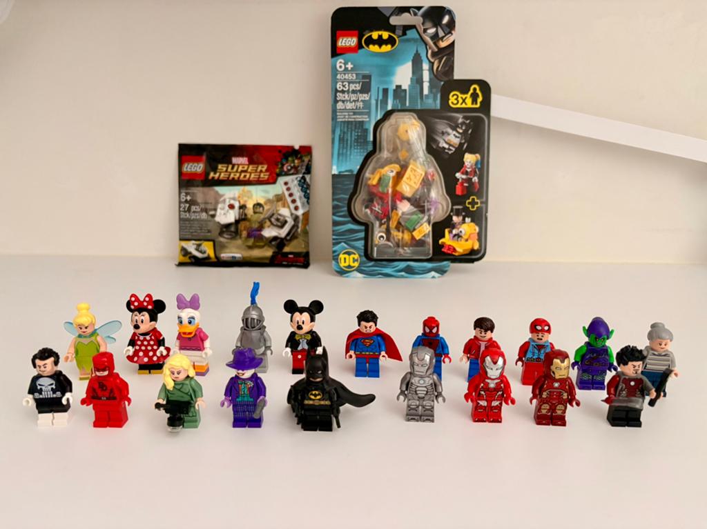24 Minifigures van Marvel , DC , Disney, Kinderen en Baby's, Speelgoed | Duplo en Lego, Ophalen of Verzenden, Zo goed als nieuw
