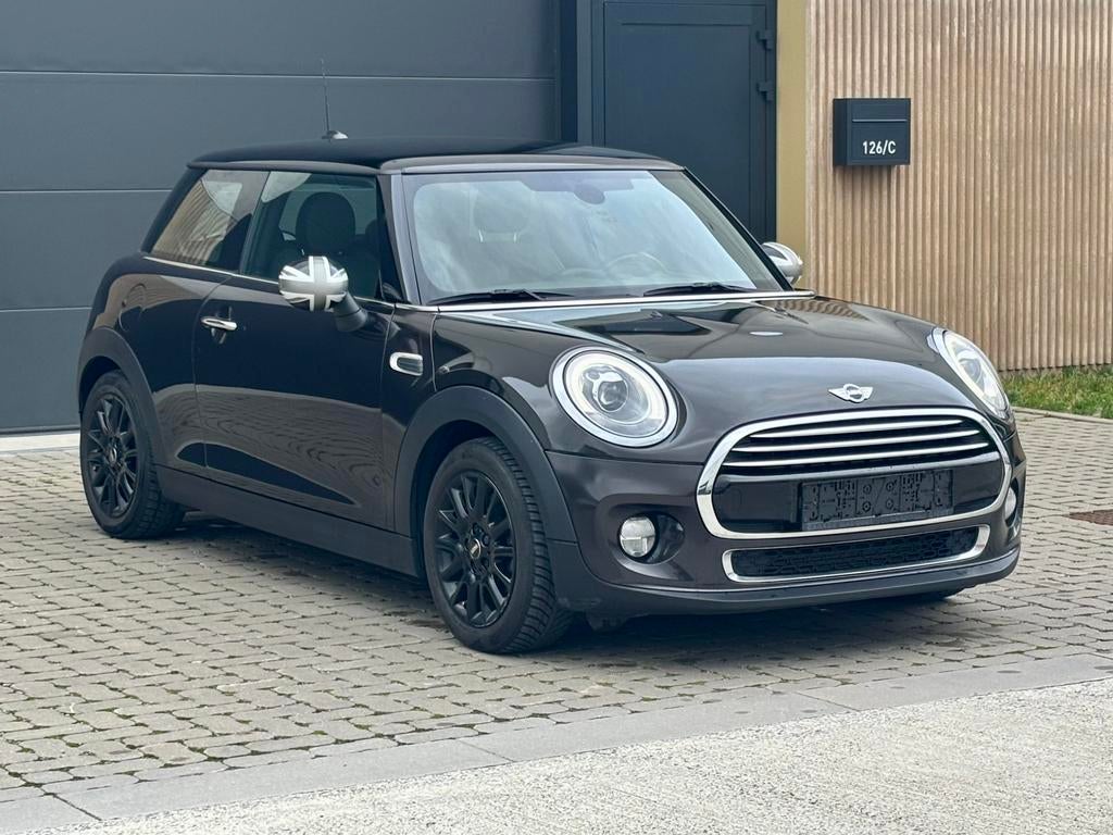 Mini Cooper, 4 zetels, Start-stop-systeem, Leder en Stof, Zwart