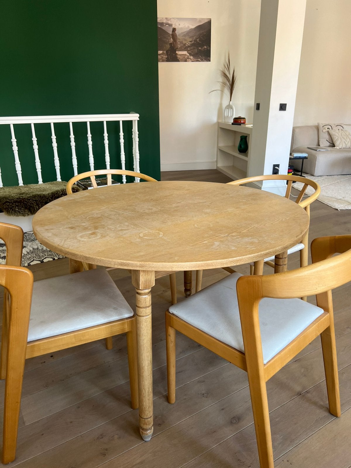 Houten tafel, Ophalen, Gebruikt, Rond, Vier personen
