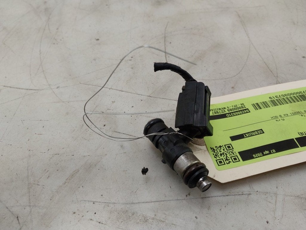 INJECTEUR Volkswagen Up! (121) (|04C906031D|), Robert Bosch AG, Volkswagen, Utilisé, Robert-Bosch-Allee 1
74232  Abstatt, DE