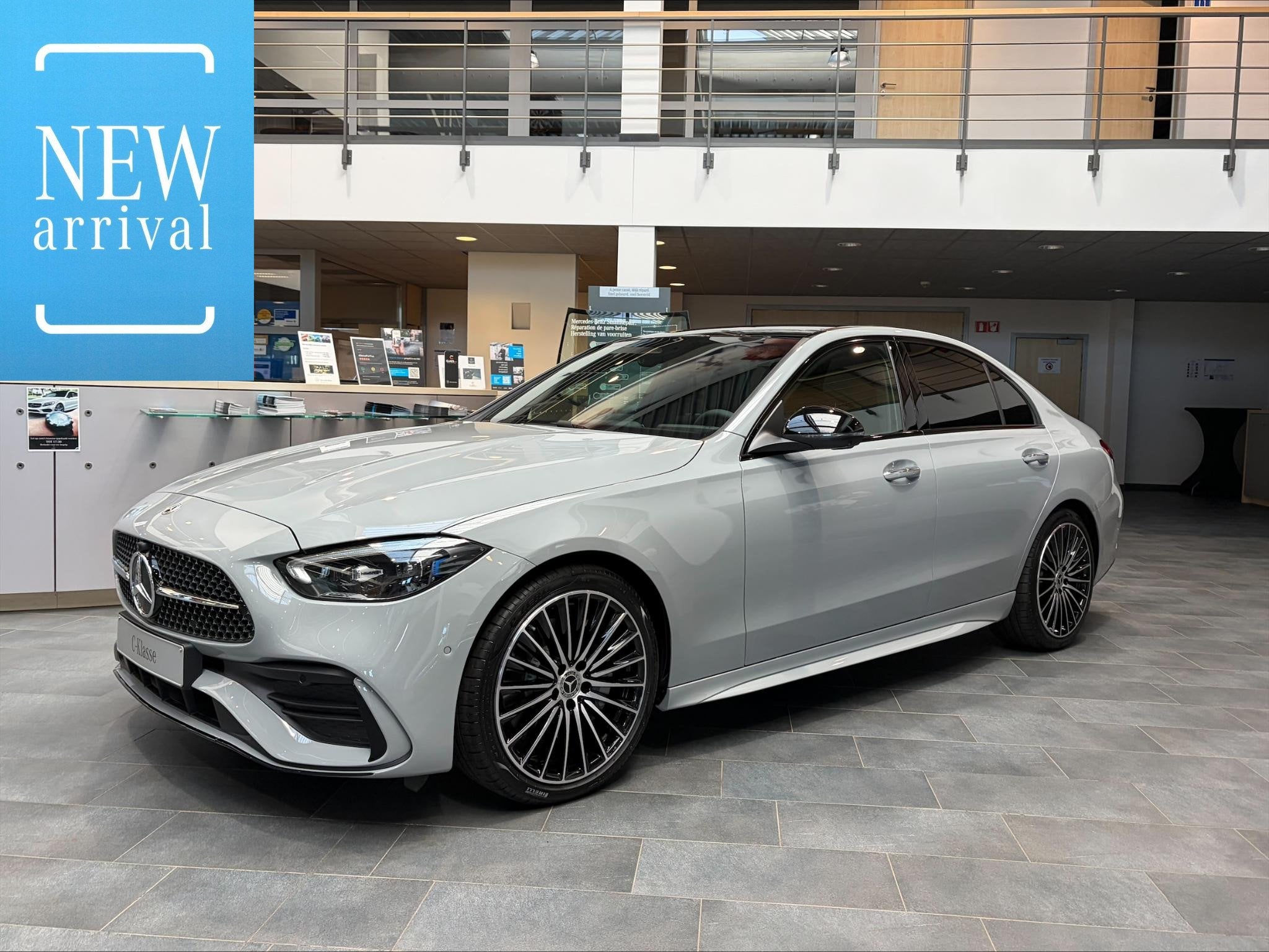 Mercedes-Benz C-Klasse Berline C 180 Star Edition Nieuwe wag, Automaat, 4 deurs, 1800 kg, 4 cilinders