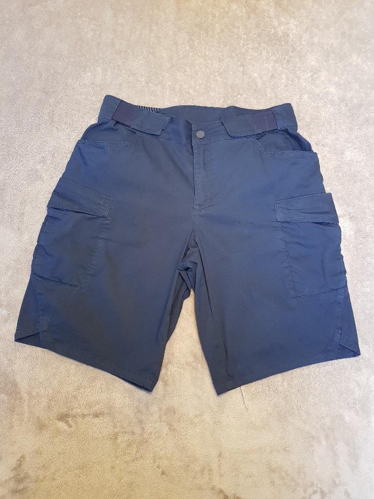 Short - maat M - Quechua, Quechua, Ophalen of Verzenden, Gedragen, Maat 48/50 (M)