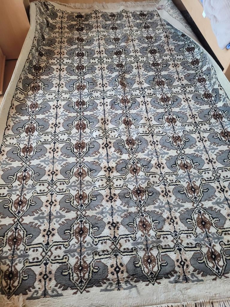 Oriental tapijt, Enlèvement