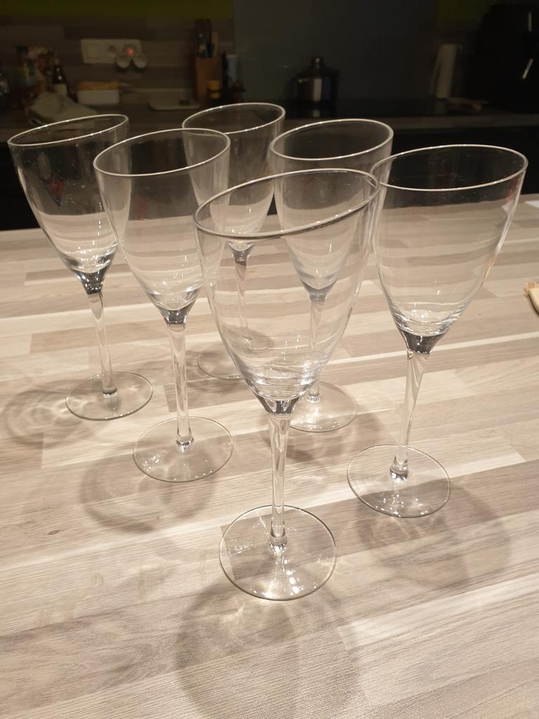 Verres à vin ., Verzamelen, Glas en Drinkglazen, Ophalen