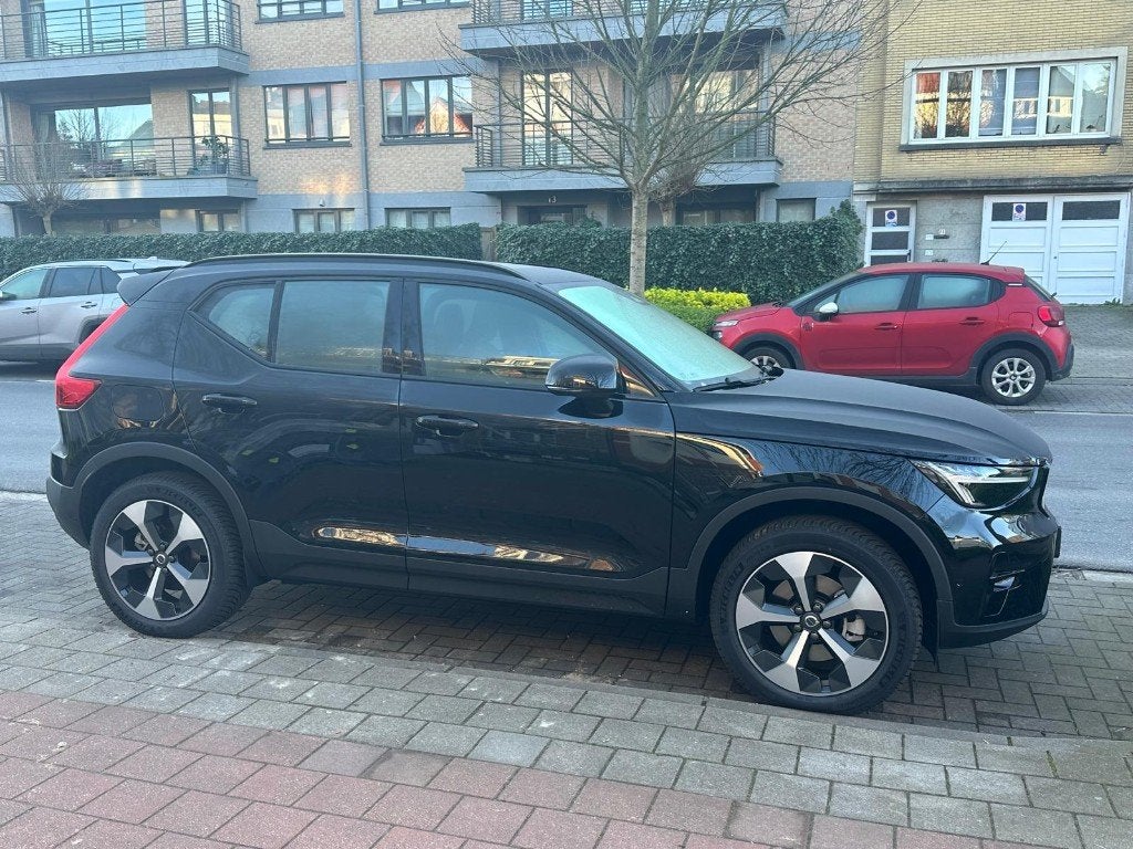 Volvo XC40 mild hybrid 2024 24.000 km, Autos, Cuir, Achat, Euro 6, Noir