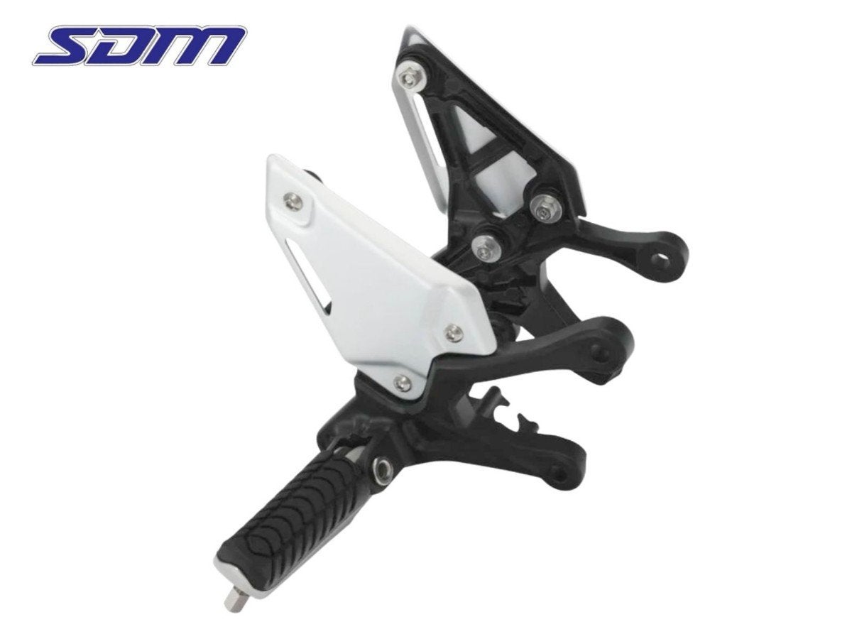 REPOSE PIEDS REARSET ENSEMBLE Z 900 2017-2019 (Z900 ZR900), Kawasaki Motors Europe N.V., Neuf, Info@kawasaki.eu, Jacobus Spijkerdreef 1-3
2132 PZ  Hoofddorp, NL
