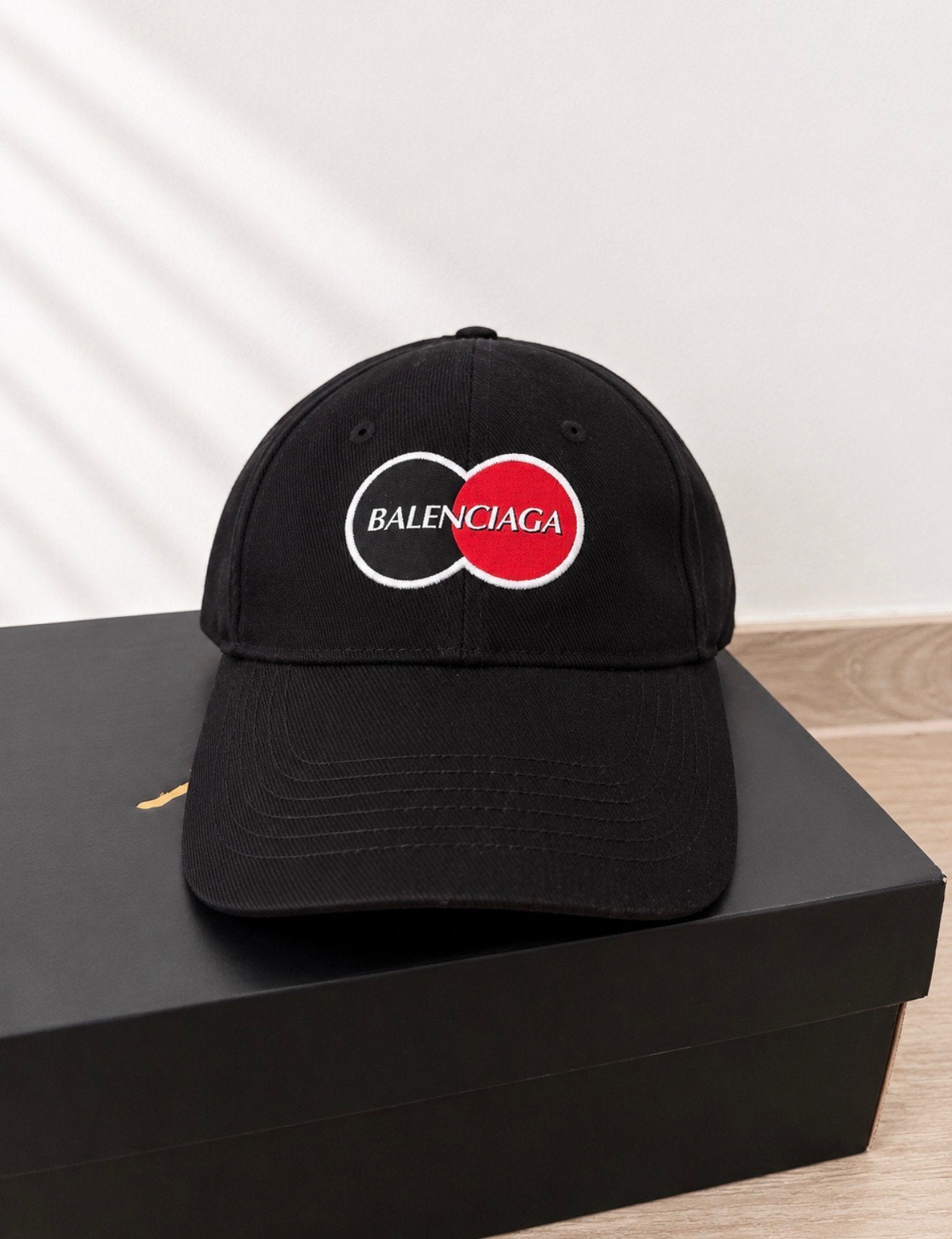 Pet Balenciaga maat 58, Vêtements | Hommes, Chapeaux & Casquettes, Enlèvement ou Envoi, Comme neuf, 58 ou 59 cm (L, 7¼ ou ⅜ pouces)