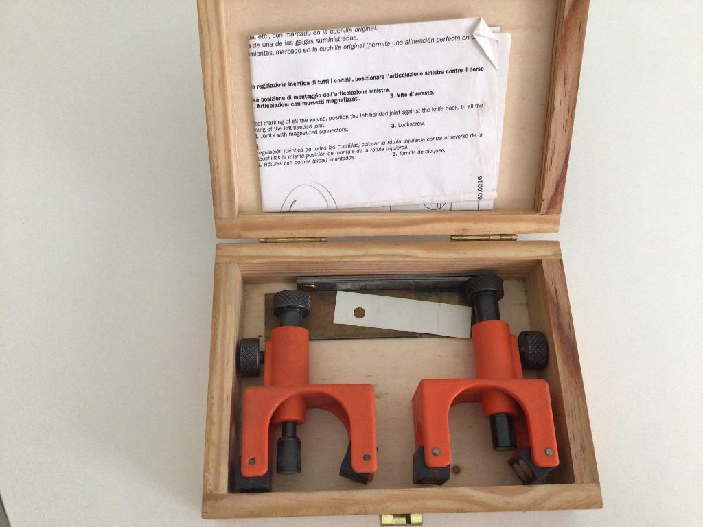 Magnetische afstelset voor schaafmessen CMT Orange Tools, Doe-het-zelf en Bouw, Schaafmachines, Ophalen, Zo goed als nieuw