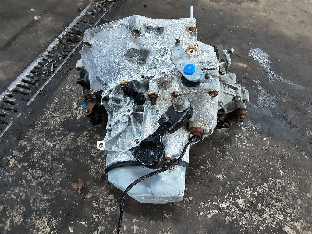 BOITE DE VITESSES MANUELLE Citroën C3 (SX / SW) (20A704), Citroën, Mevr. I. Hauben, Utilisé, Rue de l'Espoir 34 34
4030  GRIVEGNÉE, BE