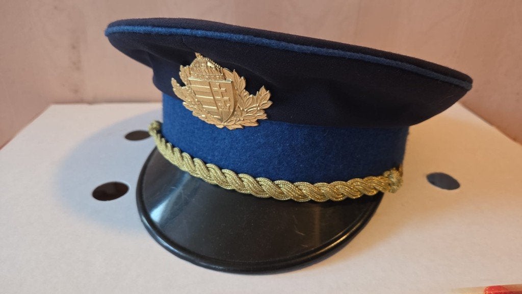 Politie kepie Hongarije ( Kepie 1 ), Enlèvement, Comme neuf, Chapeau, Casquette ou Écharpe
