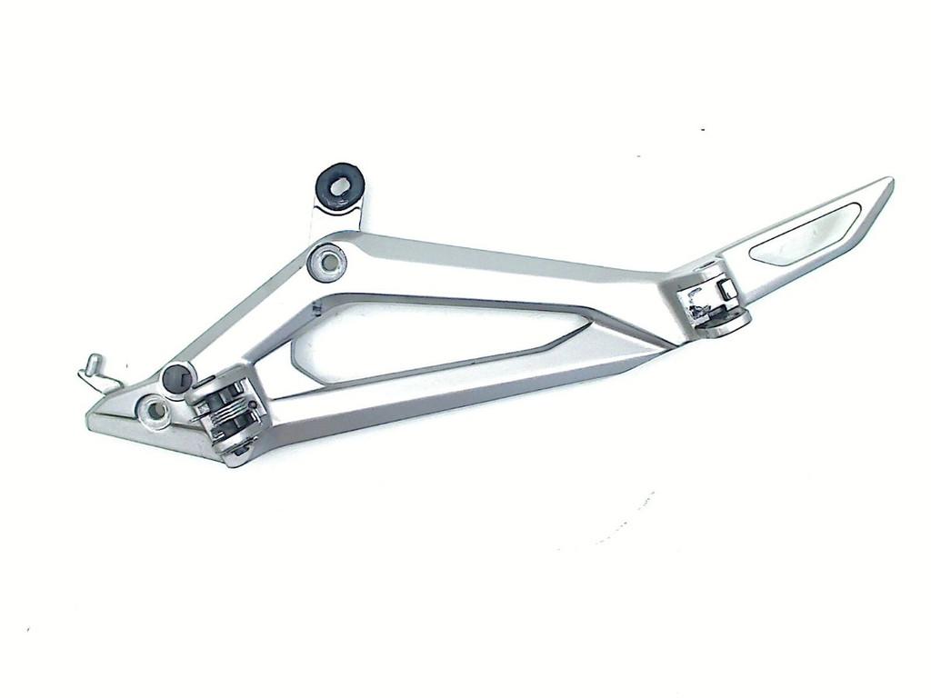 REPOSE PIEDS AVANT GAUCHE Honda NC 750 X 2021- (01-2021/-), Dhr. S. di Majo, Utilisé, Info@cama-motorparts.nl, P.J. Troelstraweg 8 8
3144 CX  MAASSLUIS, NL