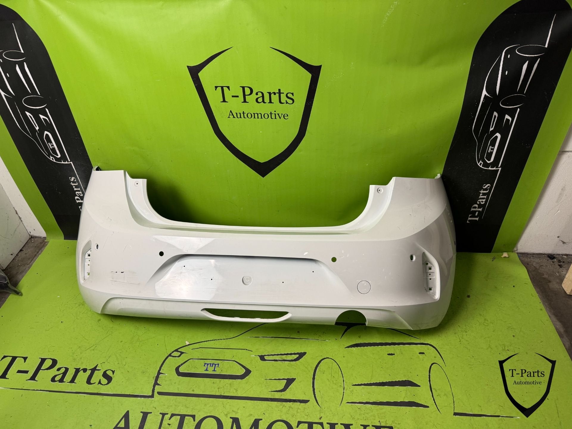 opel corsa F achterbumper Bumper 6x pdc, Gebruikt, Opel Automobile GmbH, Kontakt@opel-infoservice.de, Bumper