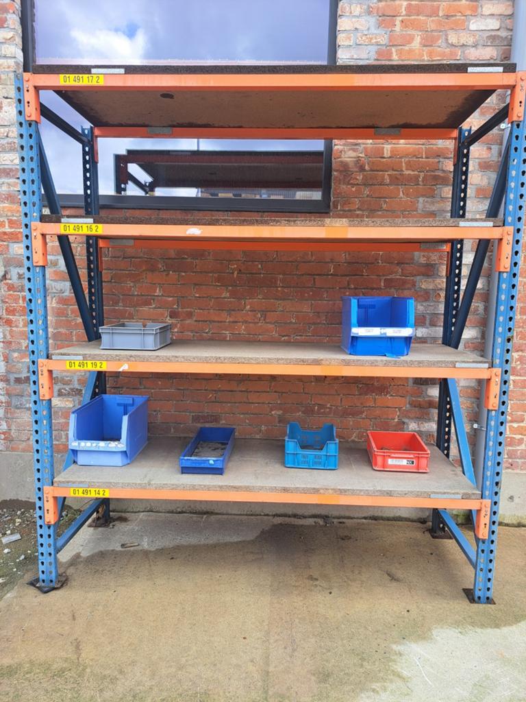 Polypal middelzware palletrekken.  266 euro excl btw., Ophalen