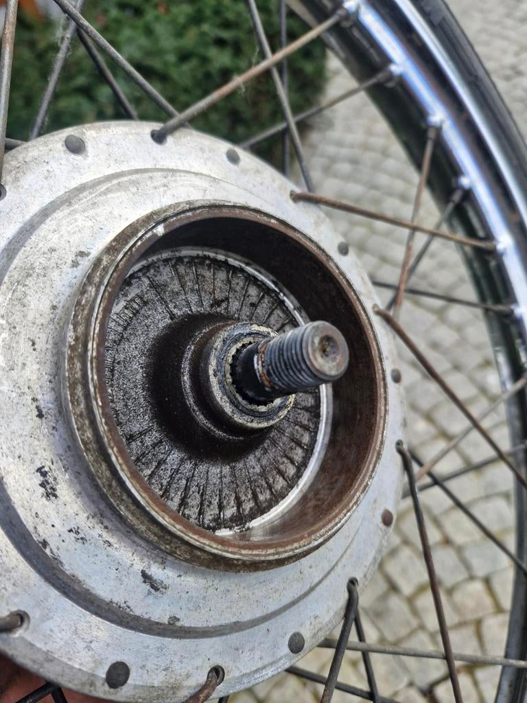 Roues Honda Camino, Enlèvement