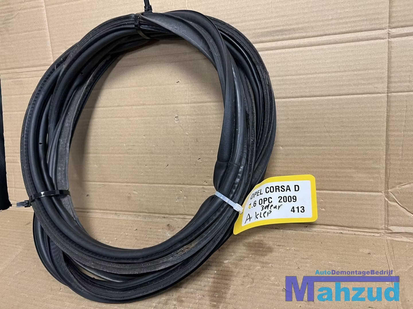 OPEL CORSA D Achterklep rubber 2006-2015, Gebruikt, Opel Automobile GmbH, Kontakt@opel-infoservice.de, Opel