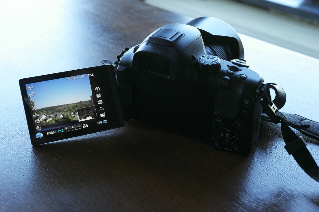 Samsung nx20 set met 18-55mm en 50-200mm OIS lens, Lensdop, Gebruikt, Kantelbaar/draaibaar scherm, Ophalen of Verzenden