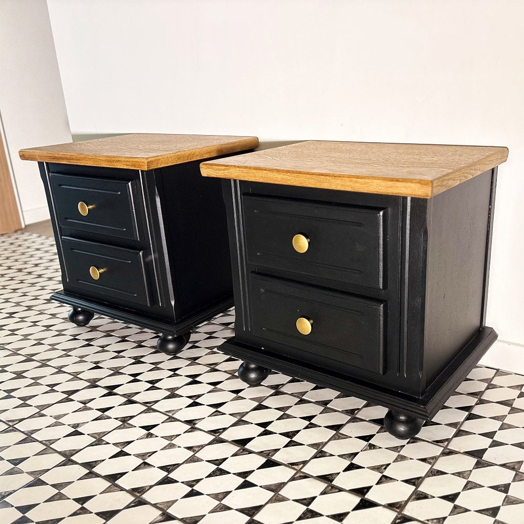 Set van 2 stijlvolle zwarte nachtkastjes met houten blad, Ophalen, Gebruikt, 45 tot 65 cm, Minder dan 55 cm