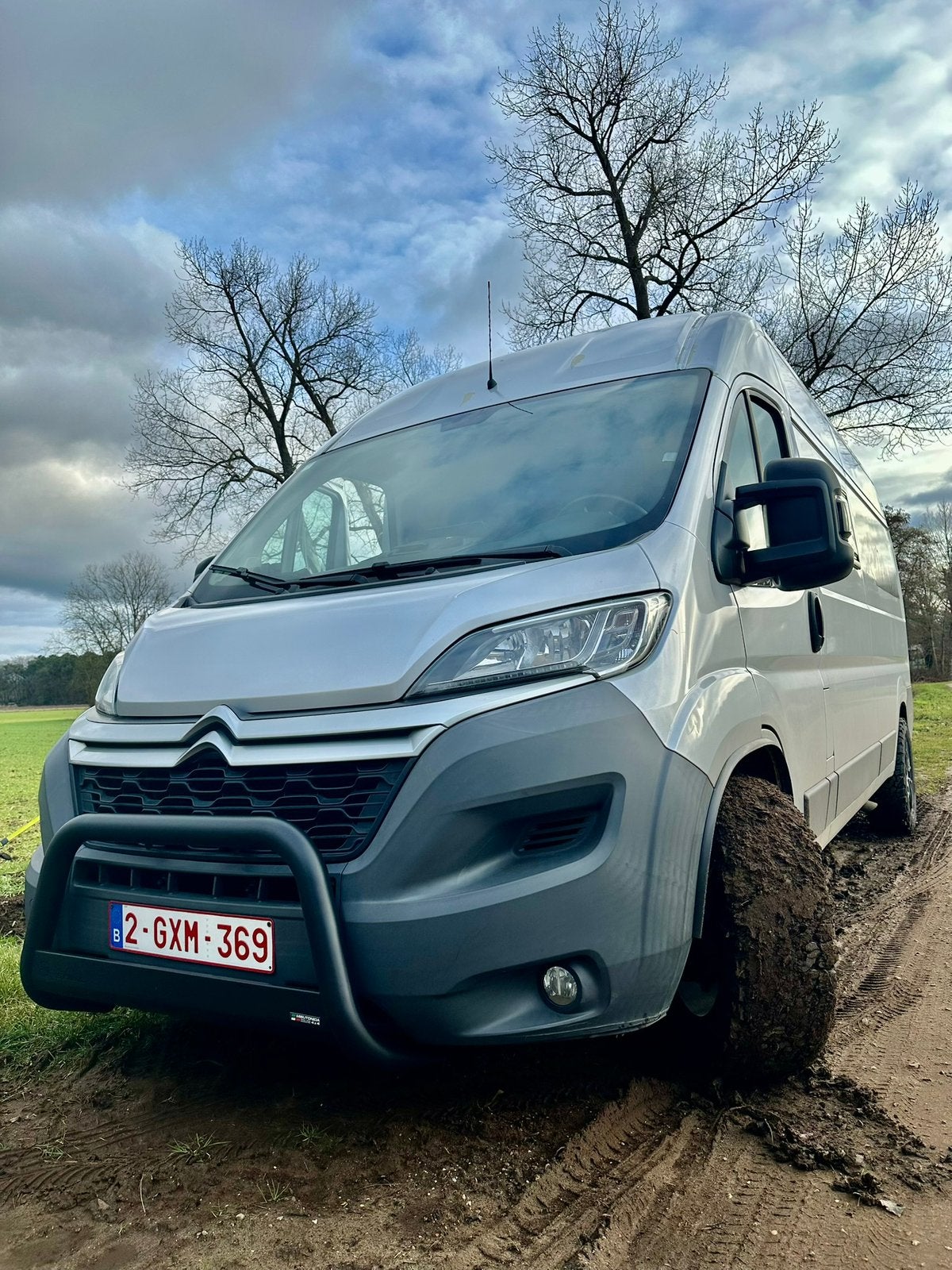 “Fausto” Unieke handmade off-grid campervan, Auto's, Bestelwagens en Lichte vracht, Particulier, ABS, Achteruitrijcamera, Adaptieve lichten