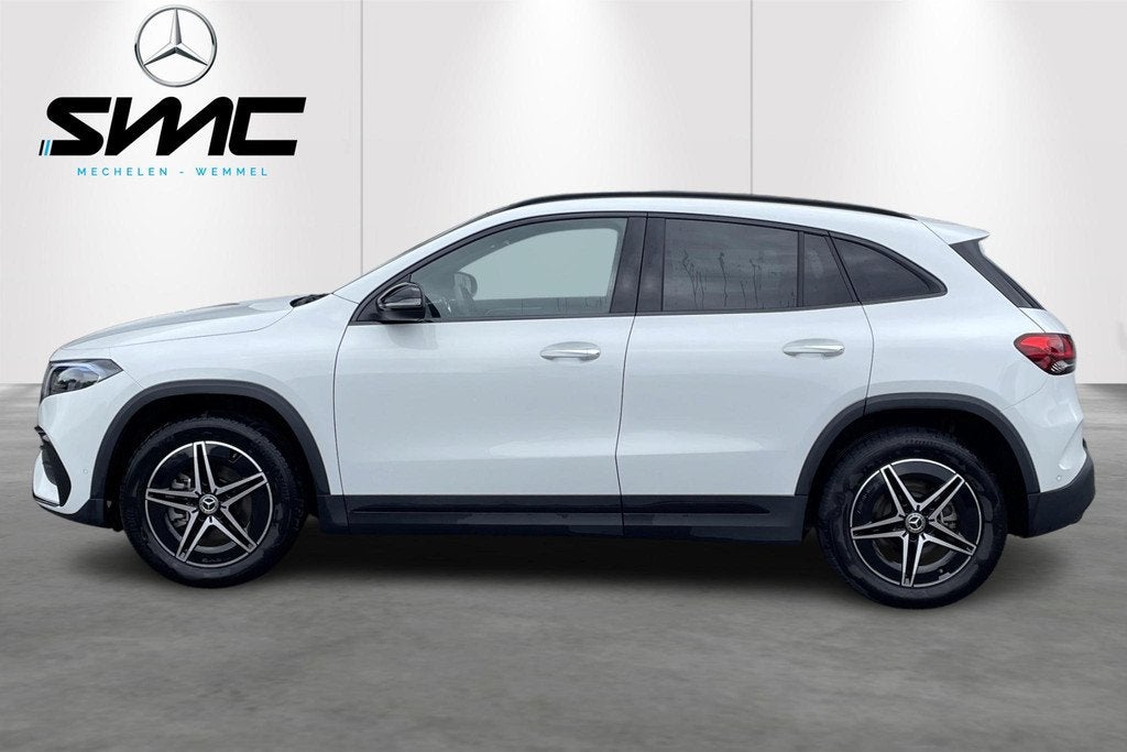 Mercedes-Benz EQA EQA 350 4MATIC AMG Line Toit pano, Autos, Achat, 1800 kg, Noir, 5 portes