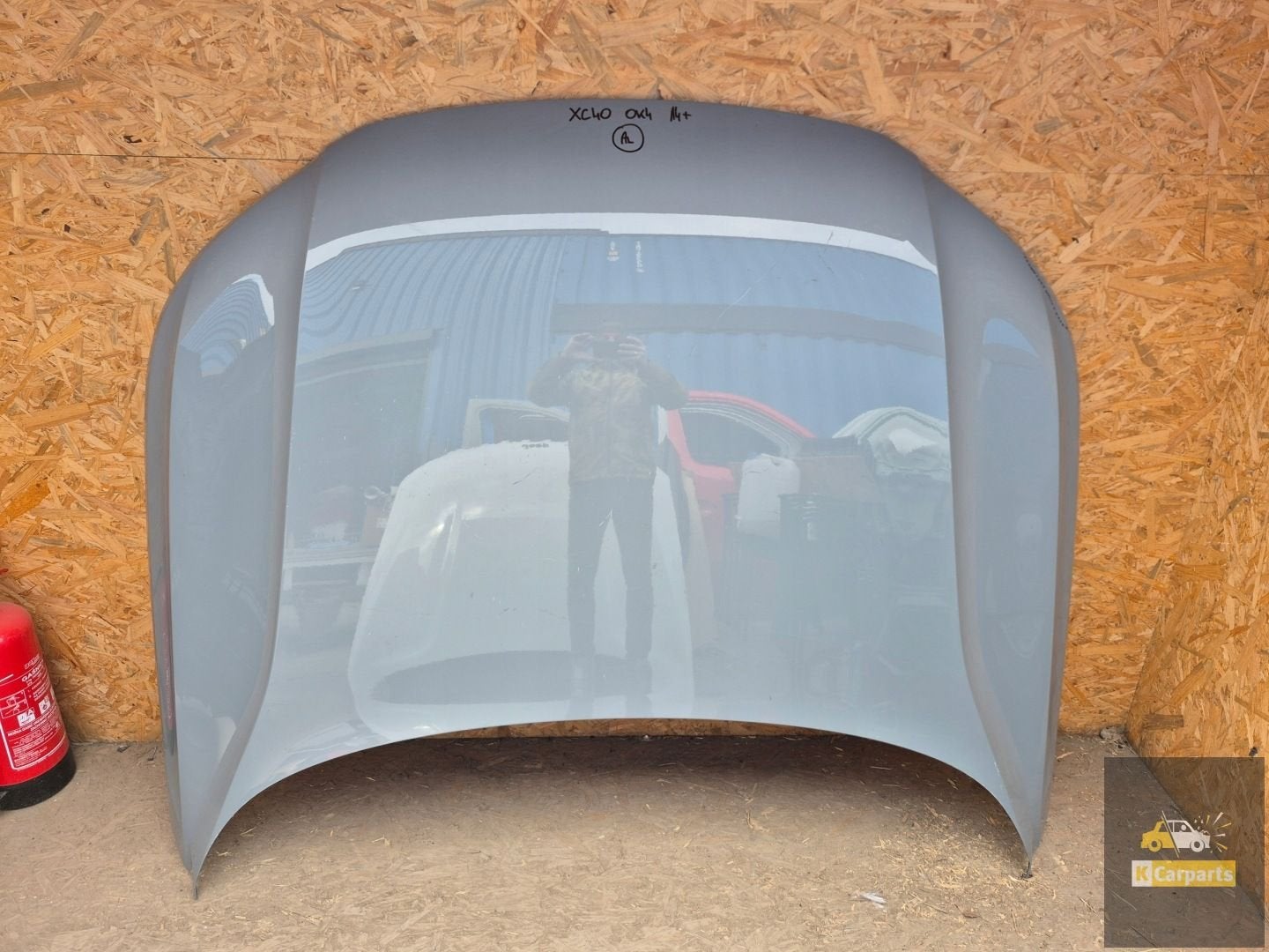 Capot de Volvo XC40, Gunnar Engellaus vag 8
405 31  Gothenburg, SE, Info@volvocars.com, Volvo Car Corporation, Capot moteur