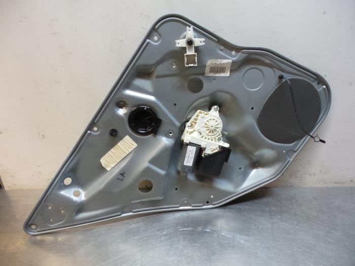 Mécanique vitre 4portes arrière gauche d'un Seat Ibiza (Ib, -, 3 mois de garantie, Utilisé, -