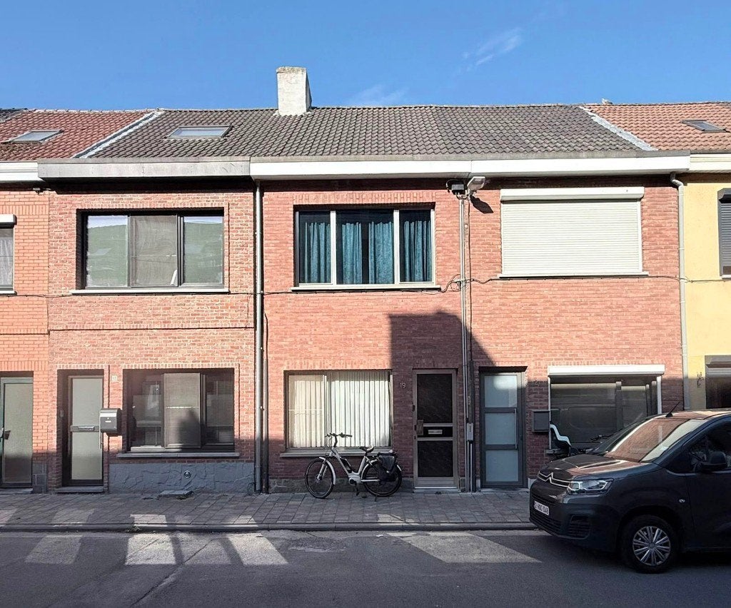 Maison à rénover avec jardin dans une impasse, Immo, 570 kWh/m²/an, Maison 2 façades, 101 m², 239 UC