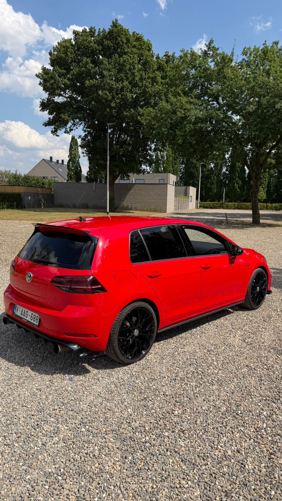Golf 7.5 GTI . Gekeurd !, Autos, Volkswagen, Entreprise, Golf, Essence, Euro 6, Berline, 5 portes, Boîte manuelle, Rouge, Noir